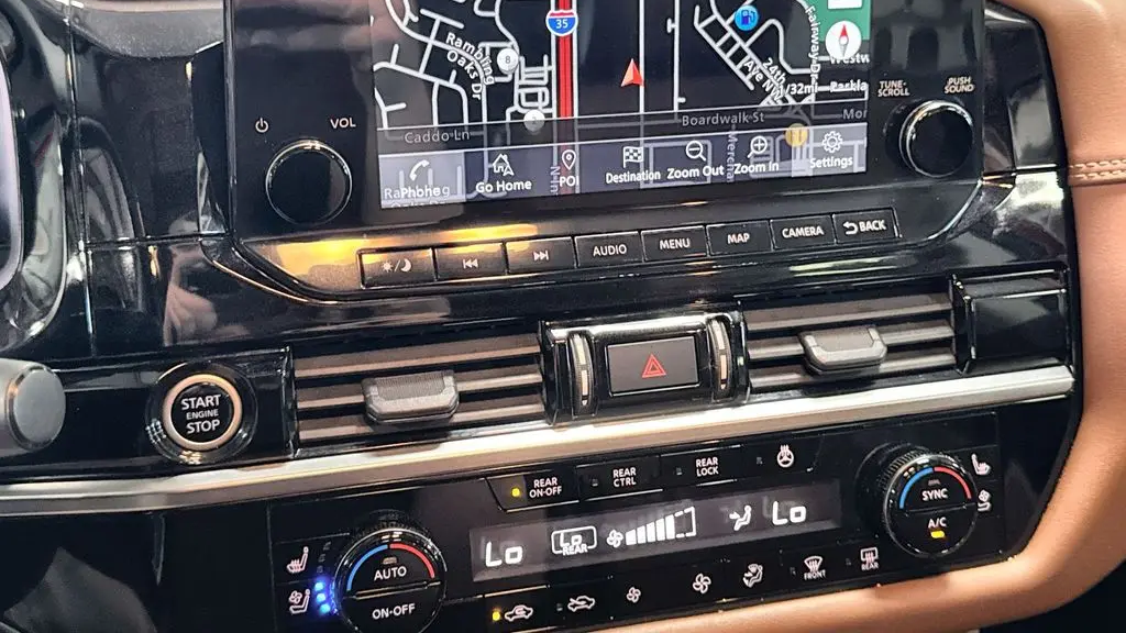 2023 Nissan Pathfinder Platinum