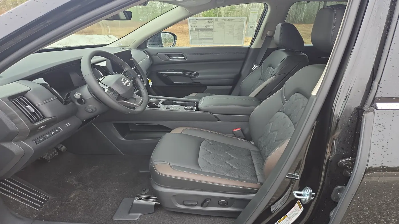 2026 Nissan Pathfinder Platinum