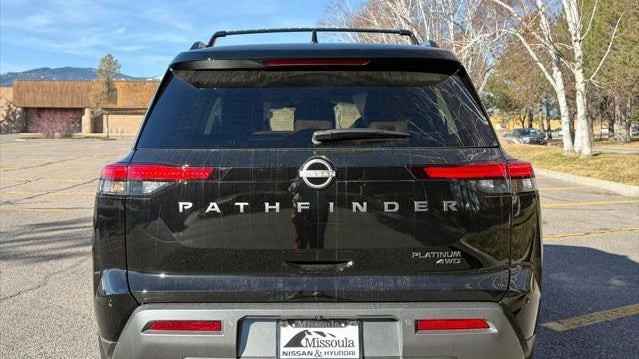 2026 Nissan Pathfinder Platinum