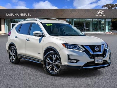 Photo of a 2017 Nissan Rogue Hybrid SL 4DR Crossover for sale