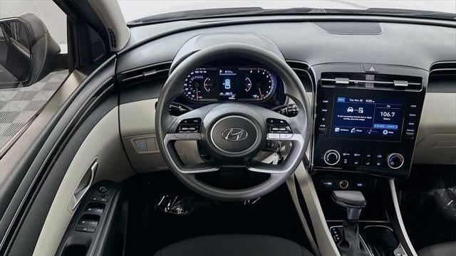 2023 Hyundai TUCSON SE