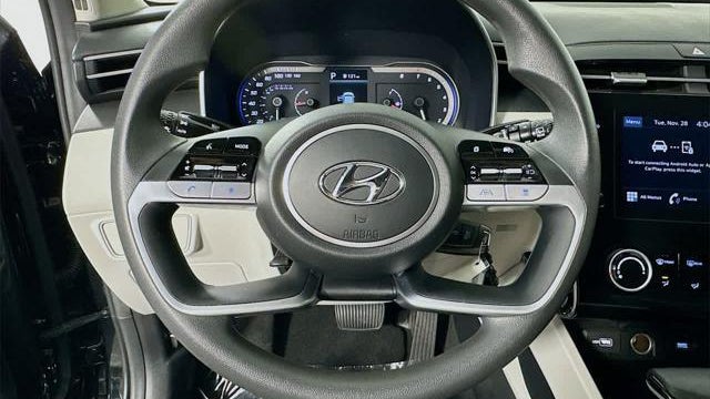 2023 Hyundai TUCSON SE