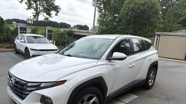 2023 Hyundai TUCSON SE