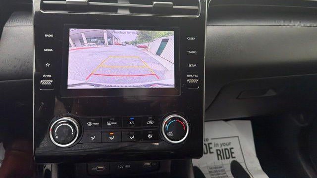 2023 Hyundai TUCSON SE