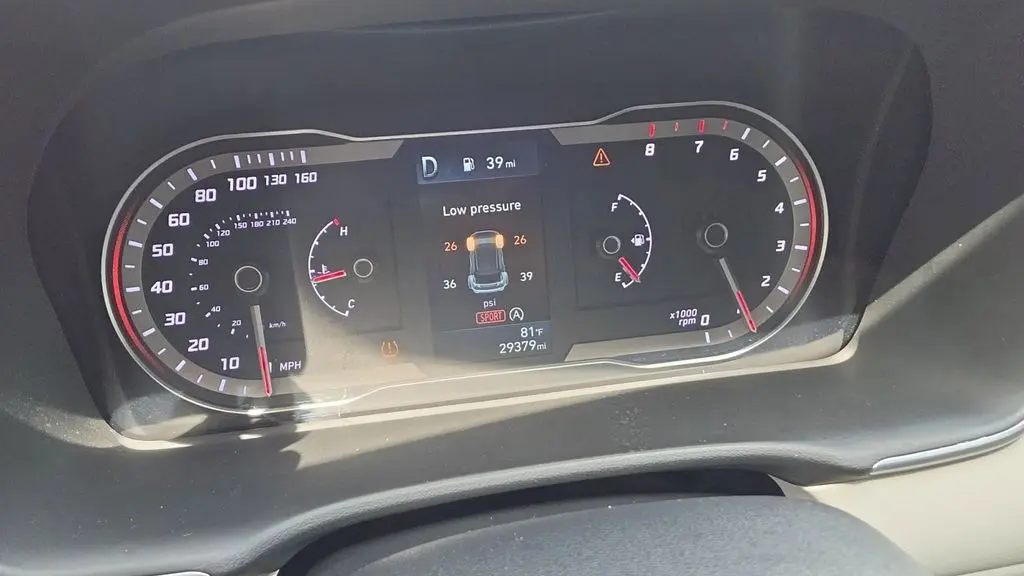 2023 Hyundai TUCSON SE
