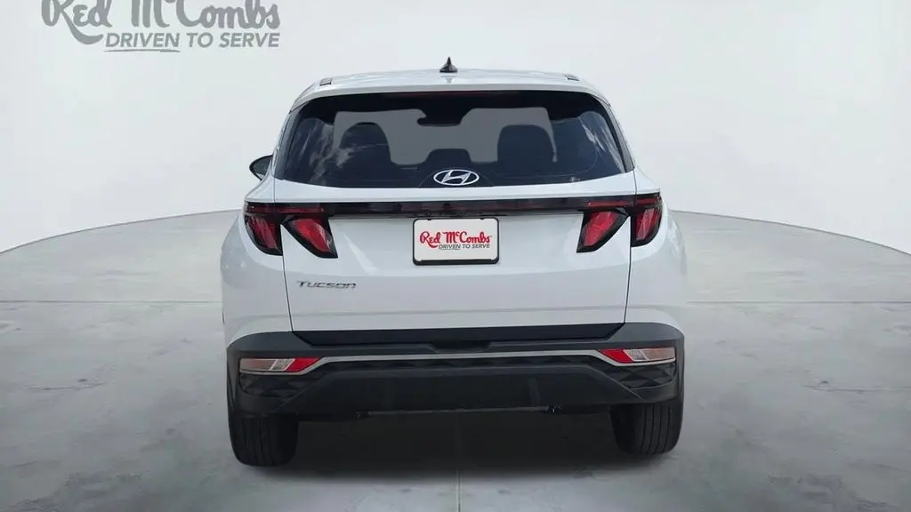 2023 Hyundai TUCSON SE