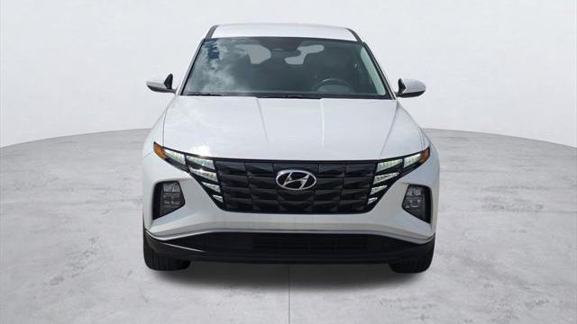 2023 Hyundai TUCSON SE