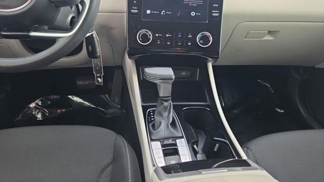 2023 Hyundai TUCSON SE