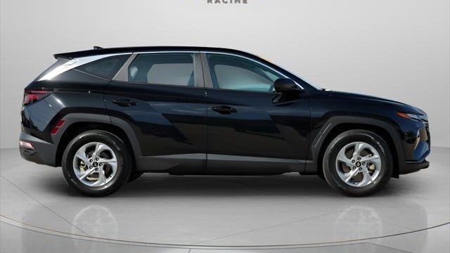 2023 Hyundai TUCSON SE