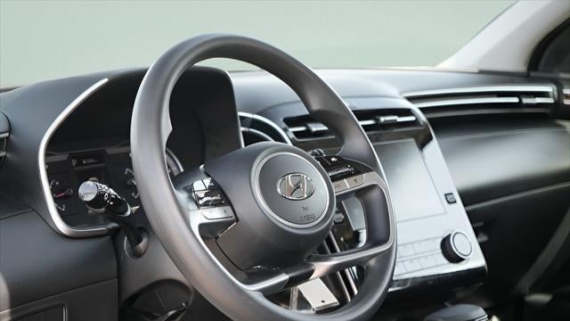 2023 Hyundai TUCSON SE