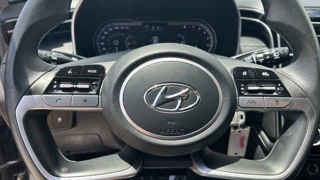 2023 Hyundai TUCSON SE