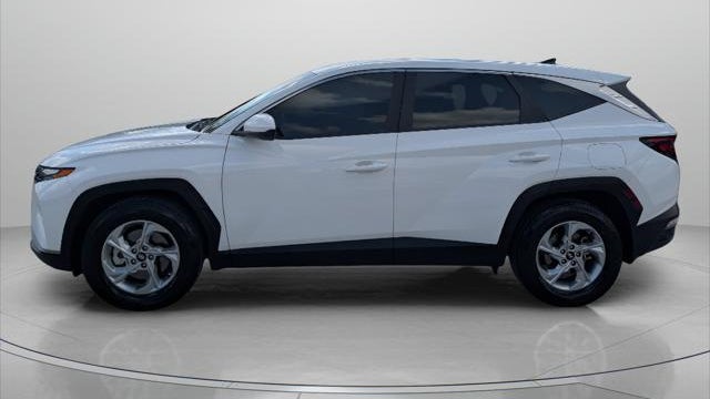 2023 Hyundai TUCSON SE