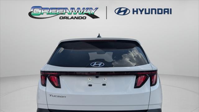 2023 Hyundai TUCSON SE