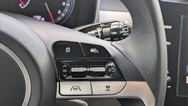 2023 Hyundai TUCSON SE