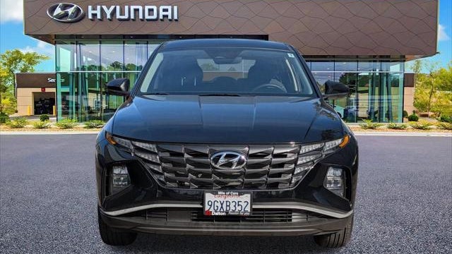 2023 Hyundai TUCSON SE