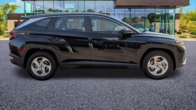 2023 Hyundai TUCSON SE