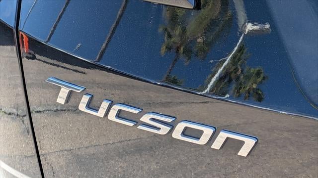 2023 Hyundai TUCSON SE