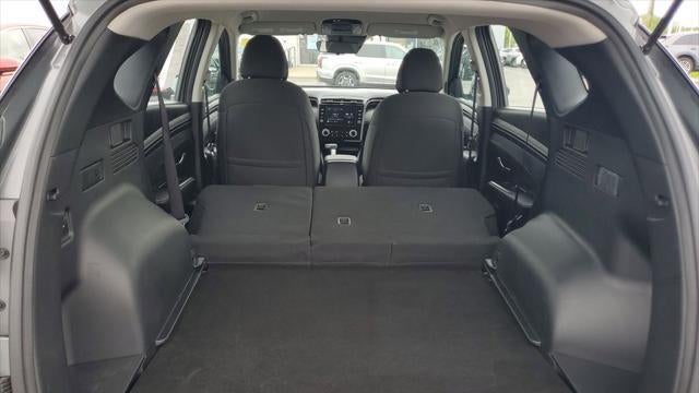 2023 Hyundai TUCSON SE