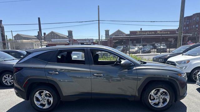 2022 Hyundai TUCSON SE