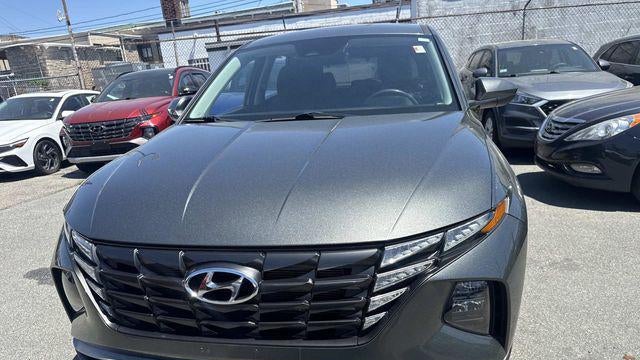2022 Hyundai TUCSON SE