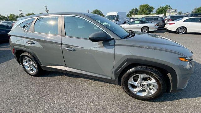 2024 Hyundai TUCSON SE