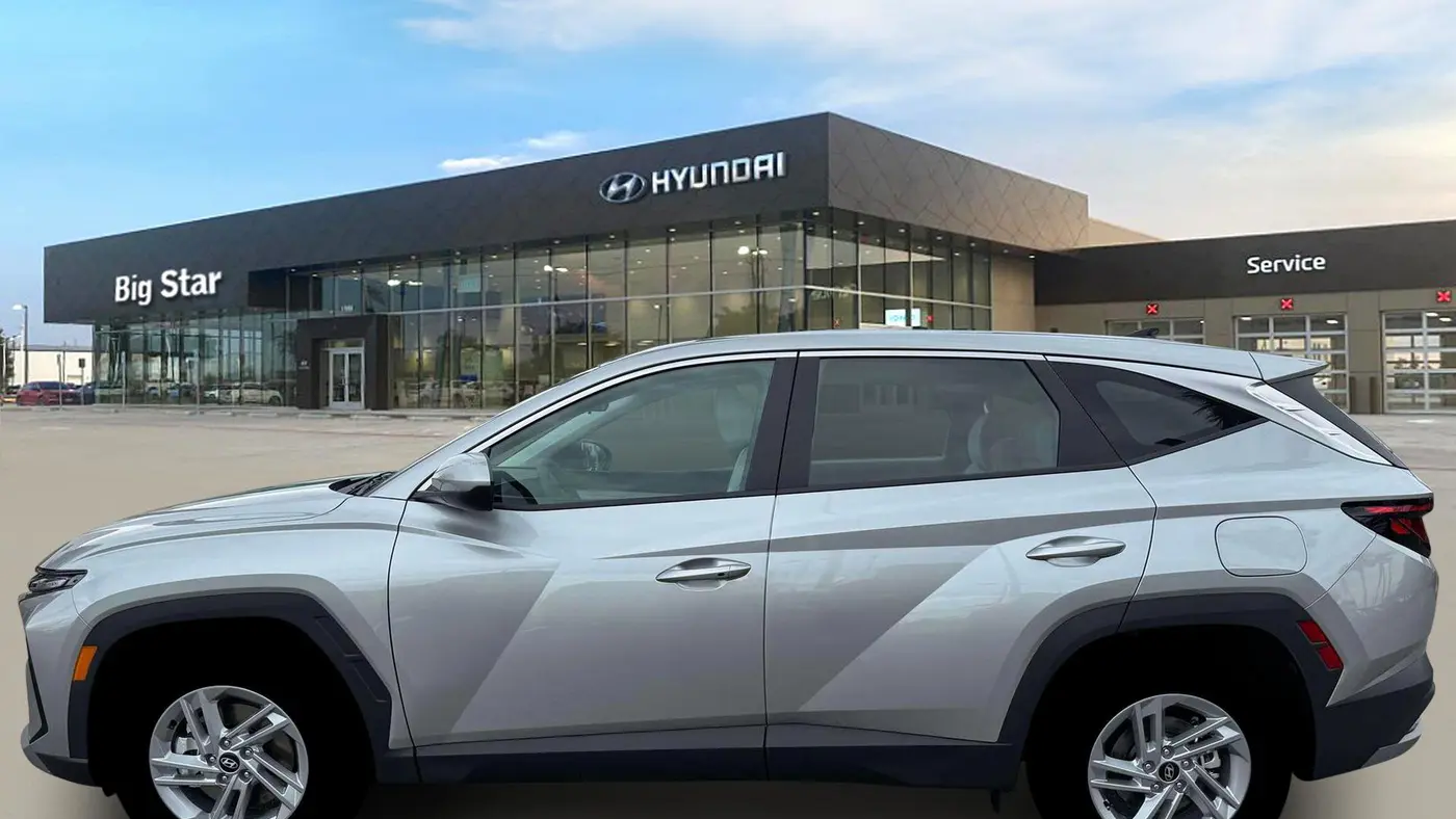 2026 Hyundai TUCSON SE