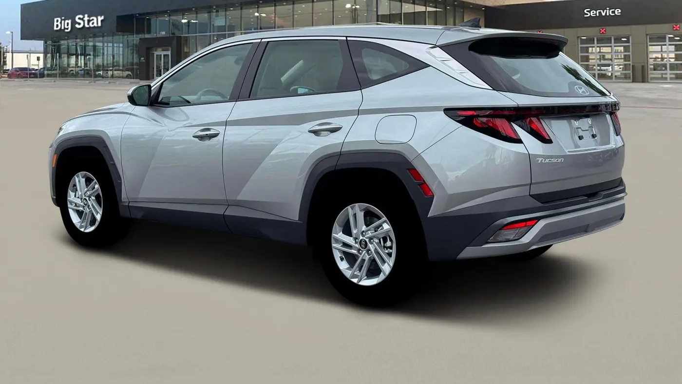 2026 Hyundai TUCSON SE