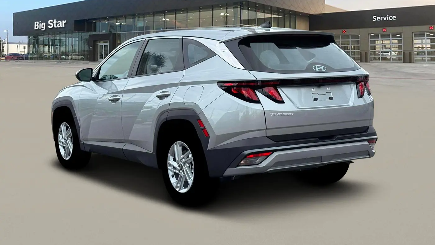 2026 Hyundai TUCSON SE