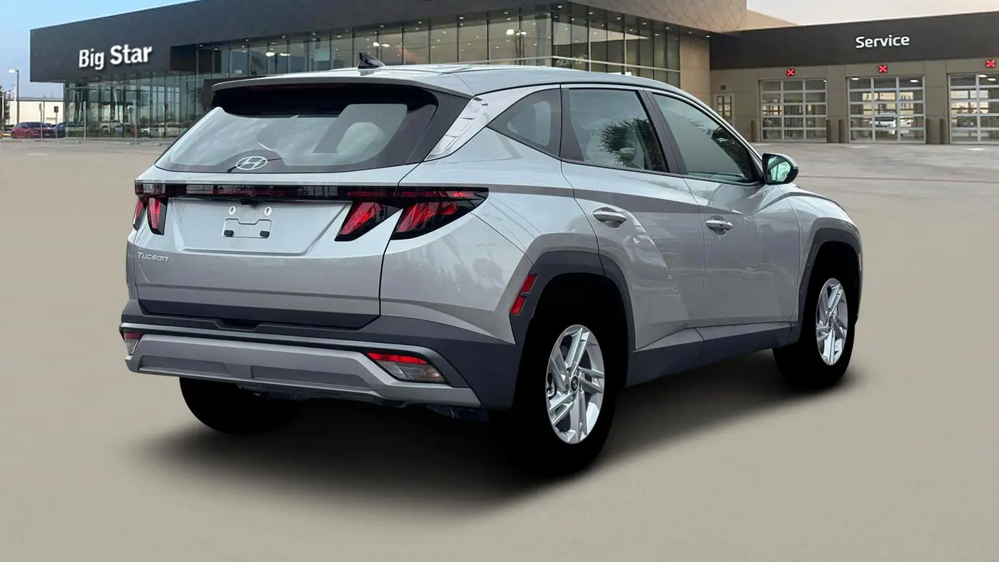 2026 Hyundai TUCSON SE
