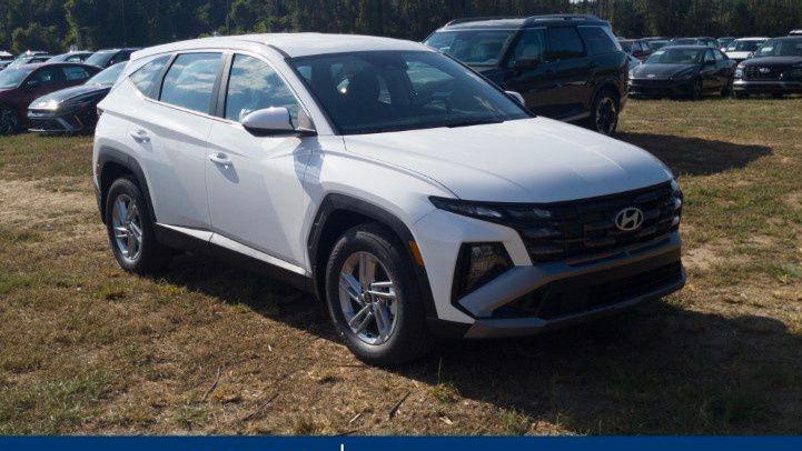 2026 Hyundai TUCSON SE