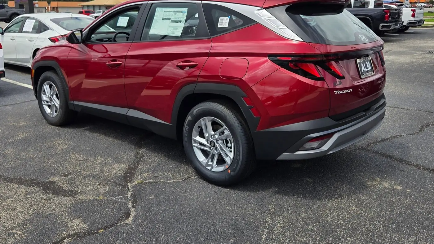 2026 Hyundai TUCSON SE
