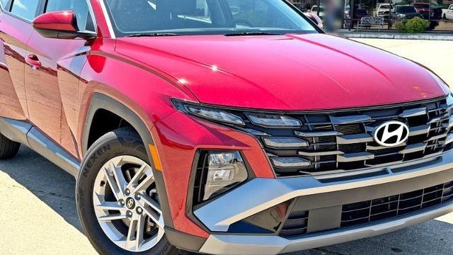 2025 Hyundai TUCSON SE