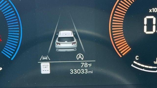 2025 Hyundai TUCSON SE