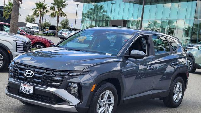 2025 Hyundai TUCSON SE