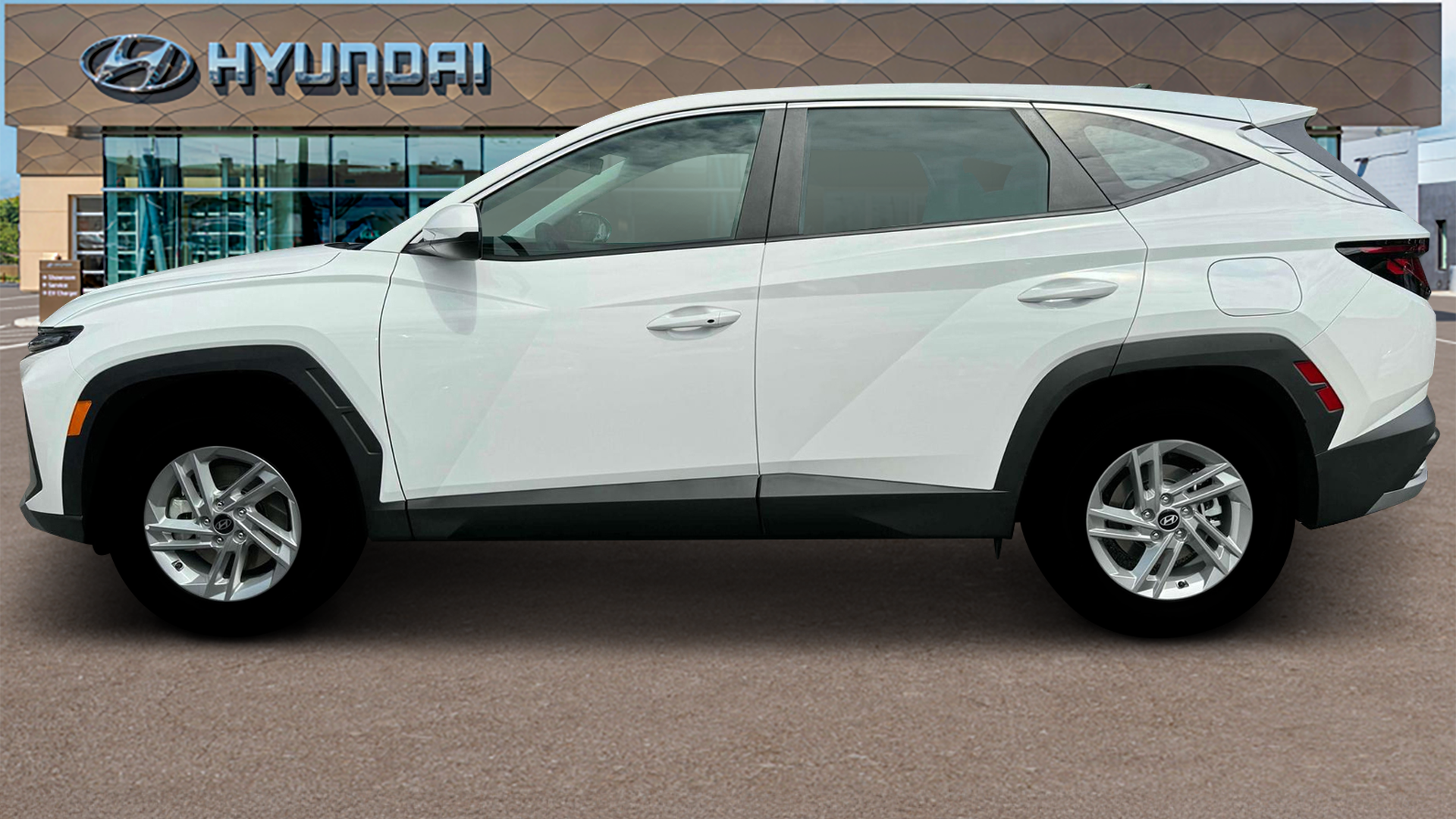 2025 Hyundai TUCSON SE