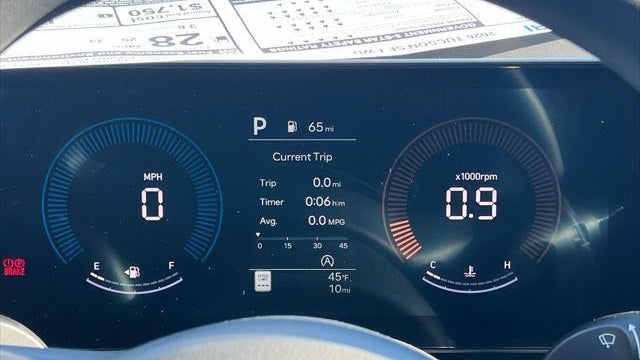 2026 Hyundai TUCSON SE