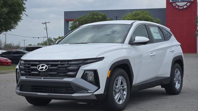 2026 Hyundai TUCSON SE