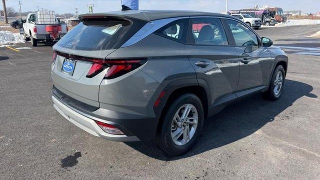 2025 Hyundai TUCSON SE