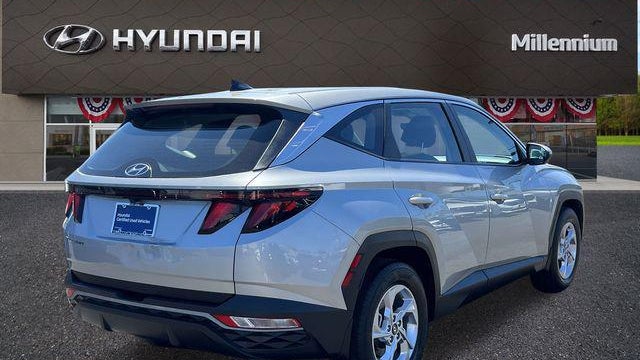 2024 Hyundai TUCSON SE