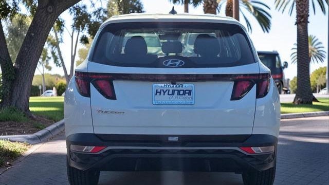 2024 Hyundai TUCSON SE