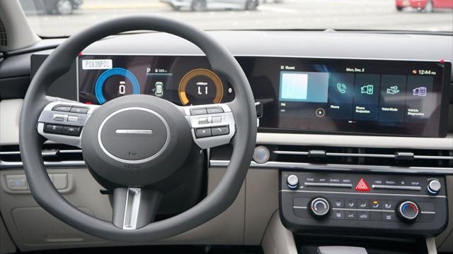 2025 Hyundai TUCSON SE