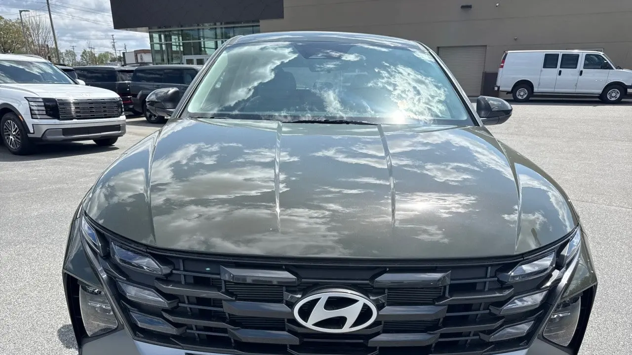2026 Hyundai TUCSON SE