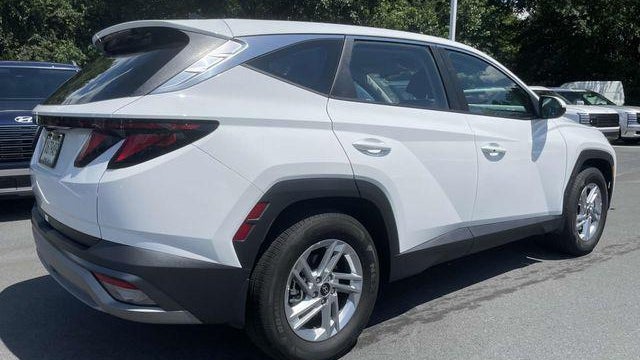 2026 Hyundai TUCSON SE