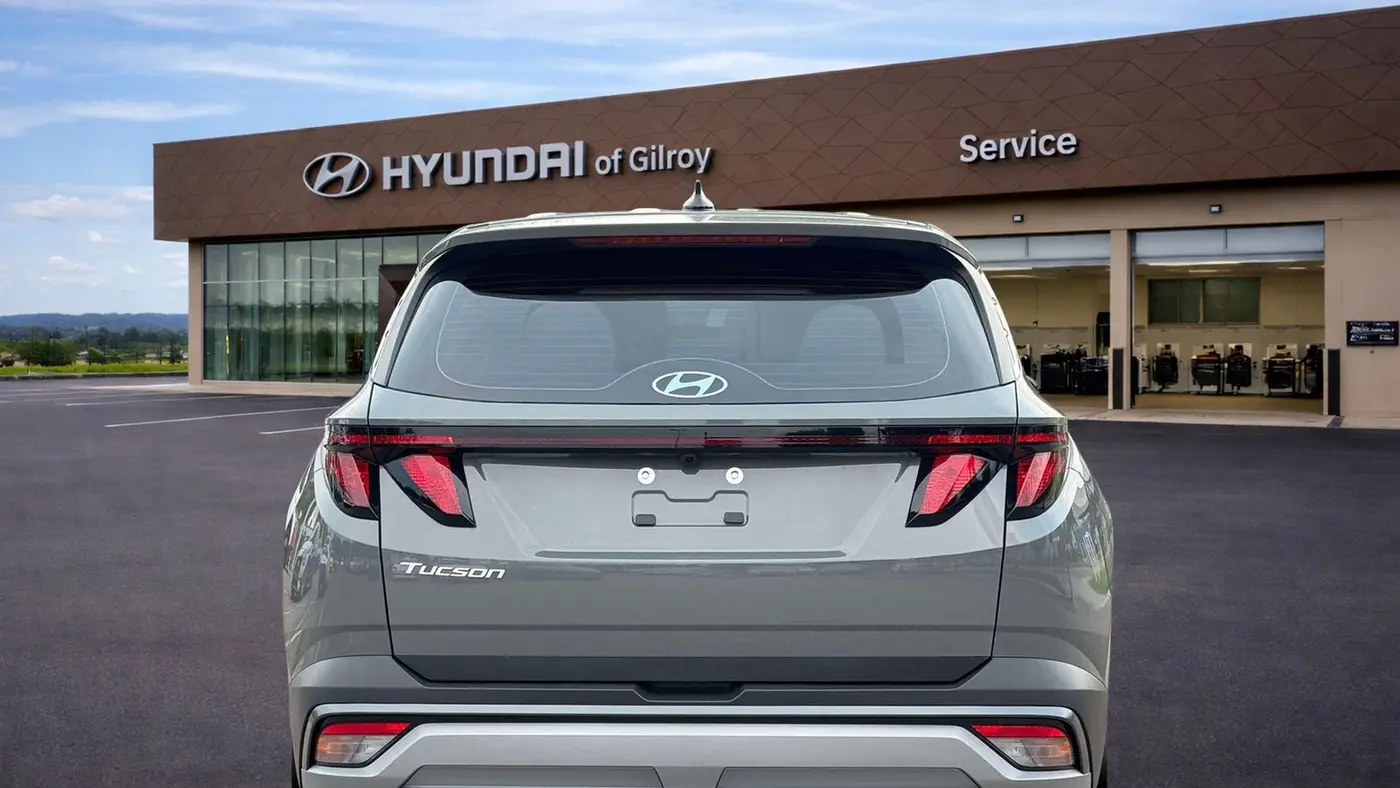 2026 Hyundai TUCSON SE