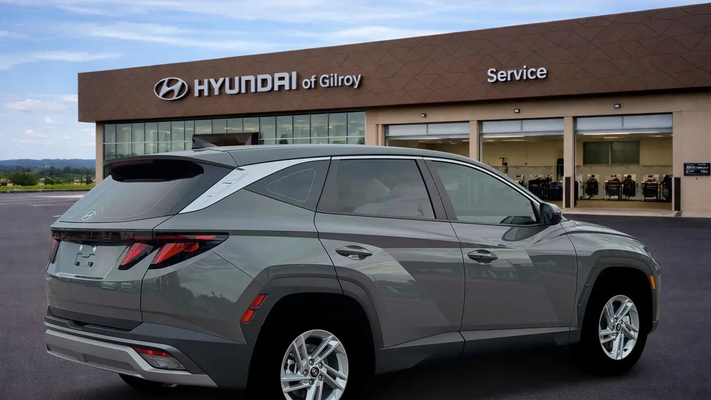 2026 Hyundai TUCSON SE