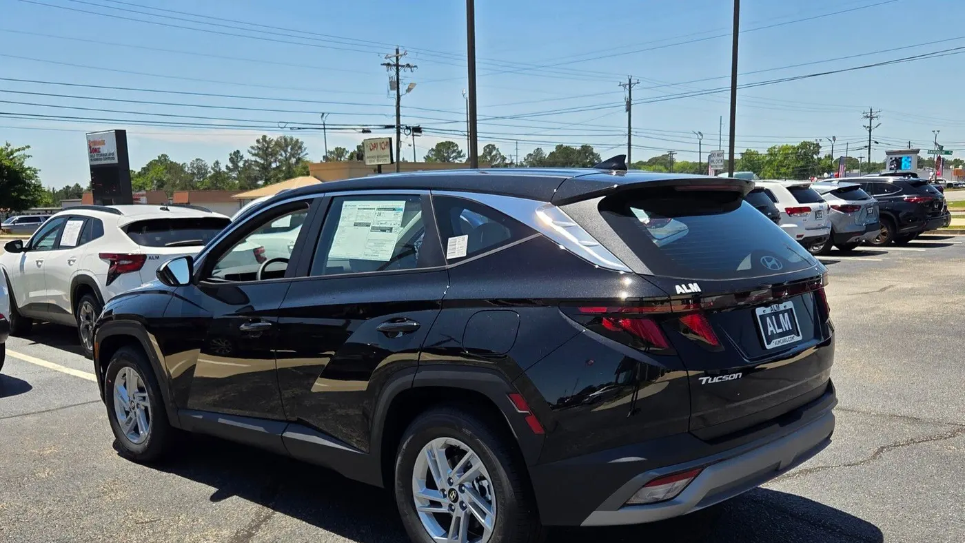 2026 Hyundai TUCSON SE