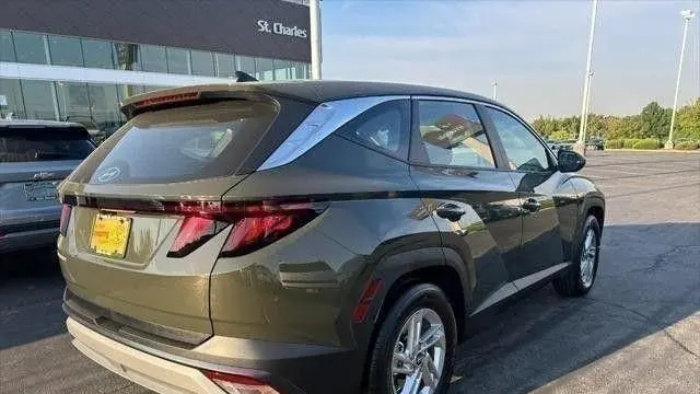 2026 Hyundai TUCSON SE