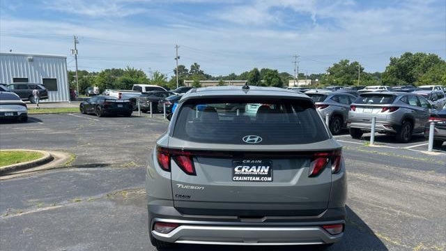 2026 Hyundai TUCSON SE