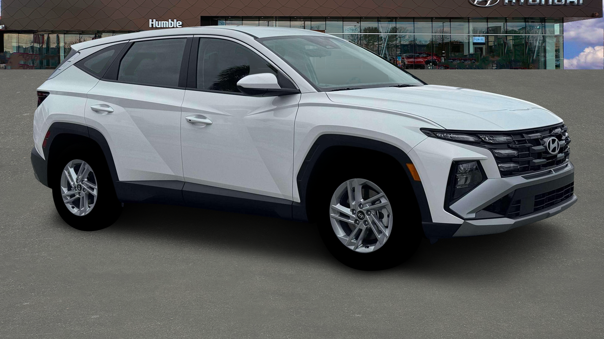 2026 Hyundai TUCSON SE
