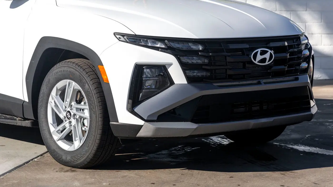 2025 Hyundai TUCSON SE